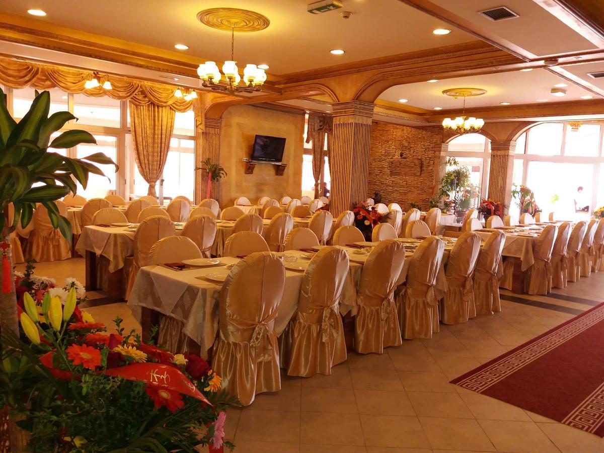 Hotel & Restaurant Great Wall - Airport SJJ Exterior photo